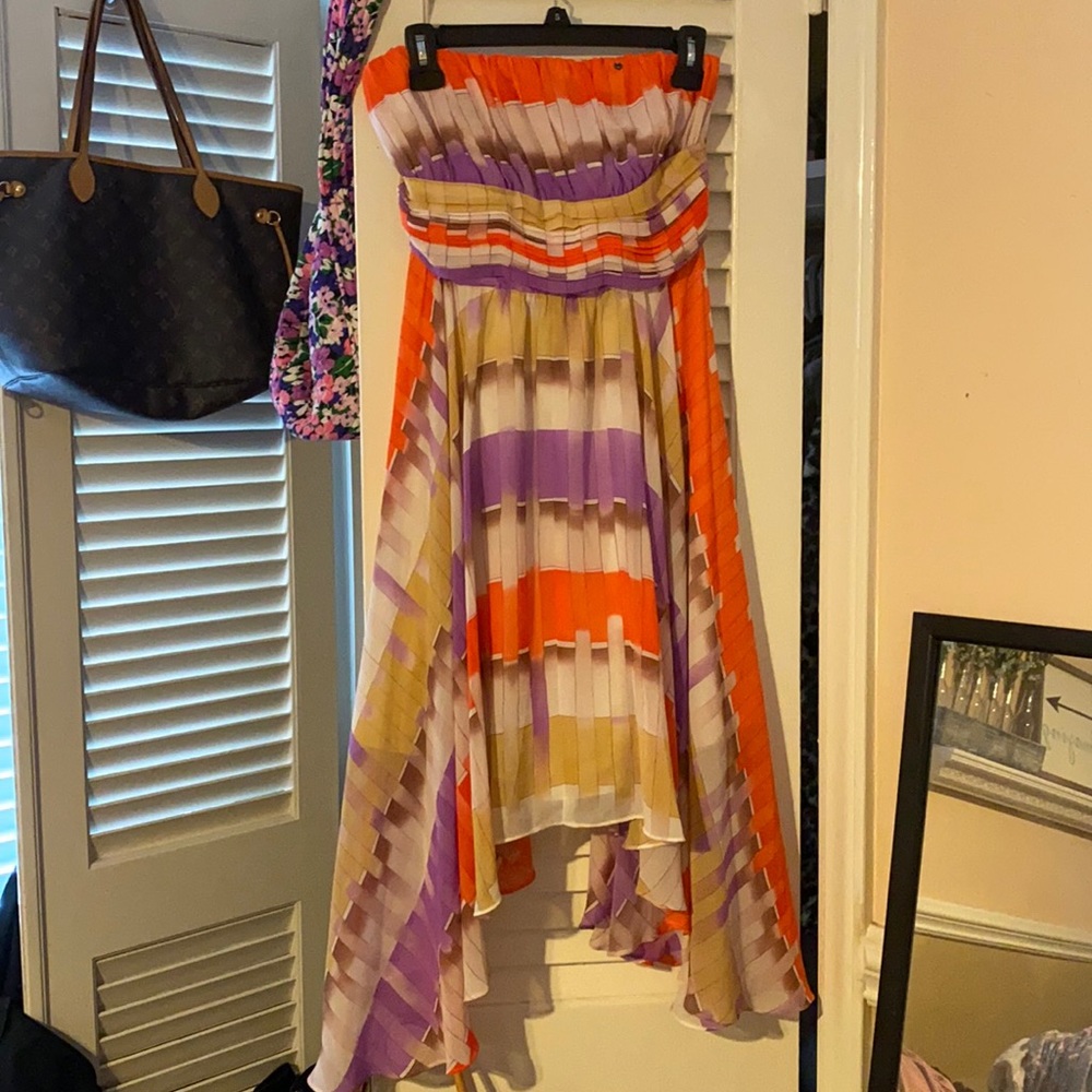 Women’s strapless dress